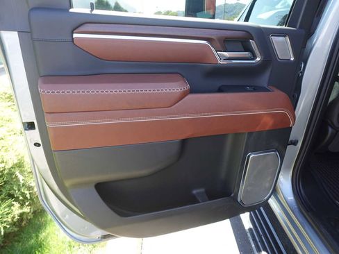 Used 2024 GMC Sierra 2500 Denali Ultimate image 29