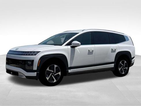 New 2026 Hyundai Ioniq 9 S image 2