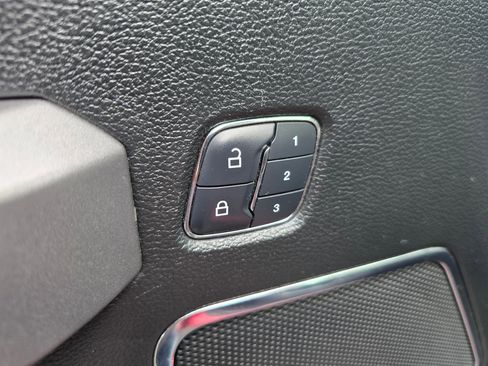 Used 2016 Ford F150 Platinum w/ Technology Package AWD/4WD image 29