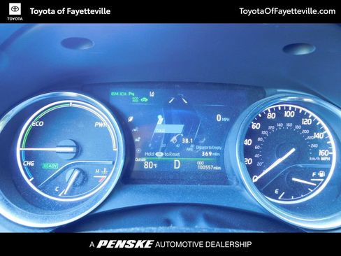 Used 2018 Toyota Camry XLE FWD image 11