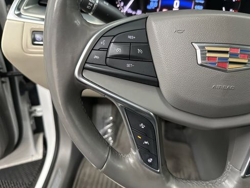 Used 2017 Cadillac XT5 Luxury w/ Driver Awareness Package image 15