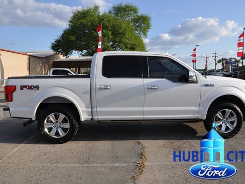 Used 2018 Ford F150 Platinum w/ Equipment Group 701A Luxury image 6