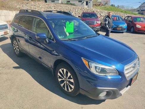 Used 2016 Subaru Outback 2.5i Limited AWD/4WD image 8