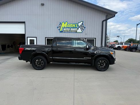 Used 2017 Nissan Titan PRO-4X AWD/4WD image 7