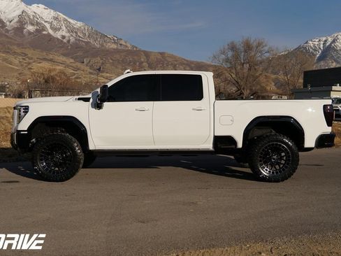 Used 2026 GMC Sierra 2500 AT4X image 7