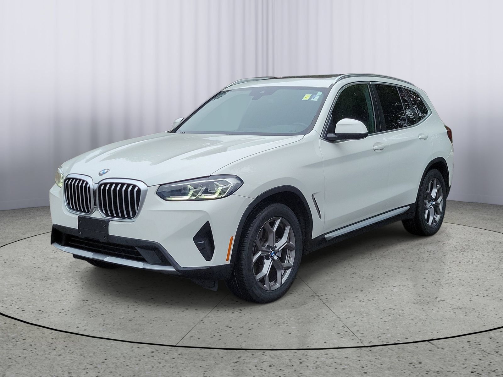 Used 2023 BMW X3 xDrive30i w/ Convenience Package AWD/4WD image 5