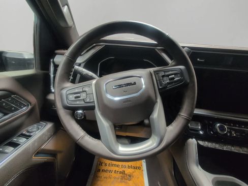 Used 2024 GMC Sierra 2500 Denali w/ Denali Reserve Package image 12