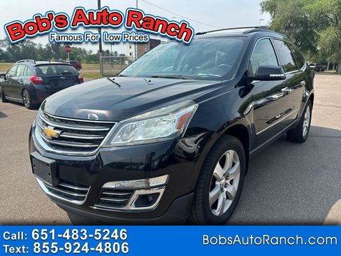 Used 2017 Chevrolet Traverse Premier FWD image 1