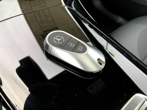 New 2026 Mercedes-Benz GLC 350e GLC 350e image 21