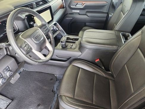 Certified 2023 GMC Sierra 1500 Denali image 4