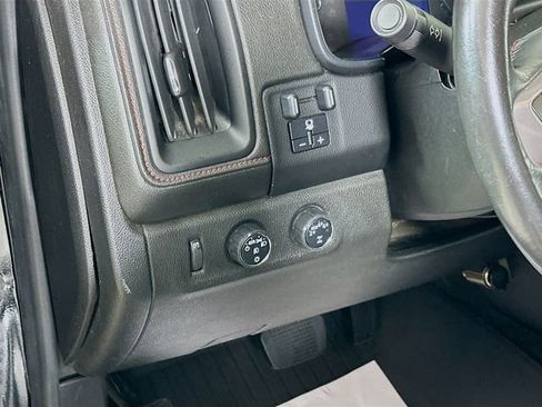 Used 2017 GMC Canyon SLE w/ All Terrain X Package image 11