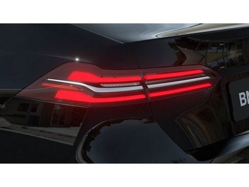 New 2027 BMW 530i RWD image 8