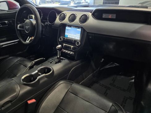 Used 2017 Ford Mustang GT Premium RWD image 5