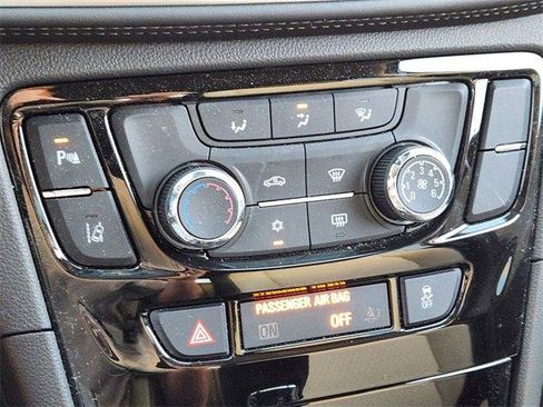 Certified 2022 Buick Encore Preferred w/ Safety Package II image 18