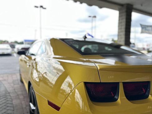 Used 2010 Chevrolet Camaro SS w/ RS Package RWD image 11