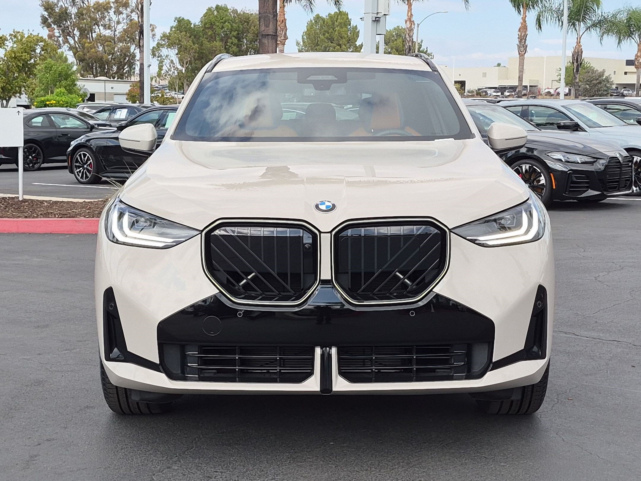 Used 2026 BMW X3 xDrive30i w/ Premium Package AWD/4WD image 3