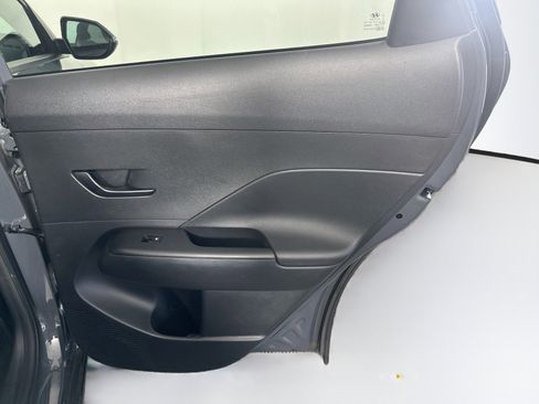 Used 2025 Hyundai Kona SEL FWD image 29