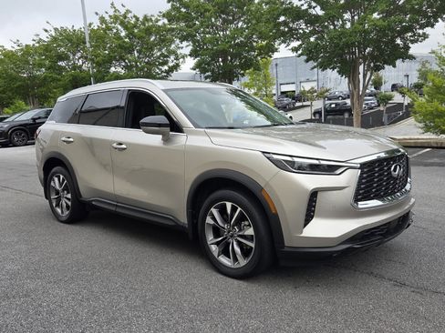 Used 2023 INFINITI QX60 Luxe w/ Cargo Package AWD/4WD image 4
