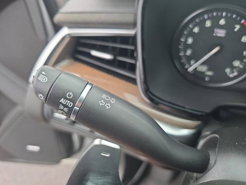 Used 2020 Cadillac XT5 Sportv w/ Platinum Package image 25