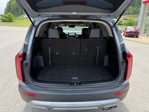Used 2022 Kia Telluride S image 10