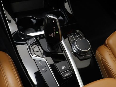 Used 2021 BMW X3 xDrive30i w/ Premium Package image 12