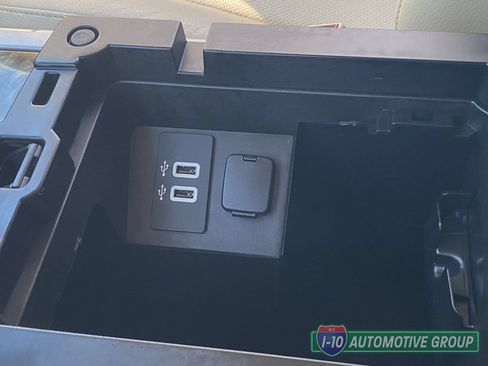 Used 2017 Ford Expedition EL Limited AWD/4WD image 30