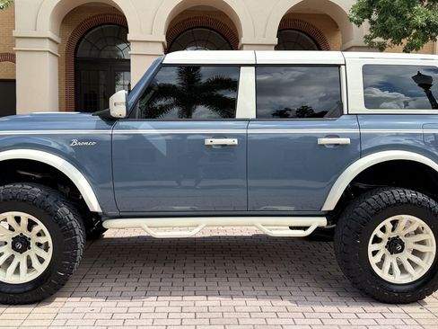 Used 2025 Ford Bronco Outer Banks AWD/4WD image 4