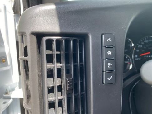 New 2026 Chevrolet Express 3500 Extended RWD image 14