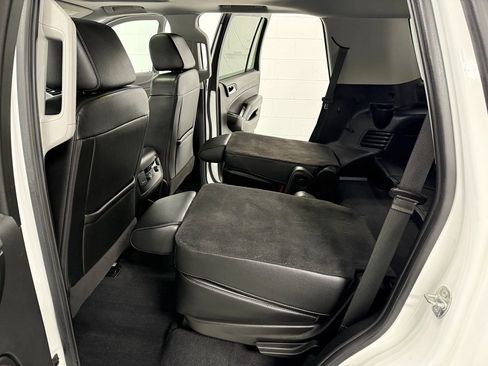 Used 2020 GMC Yukon SLT AWD/4WD image 15
