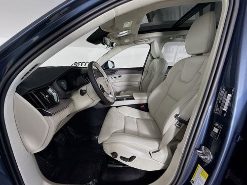 Used 2026 Volvo XC90 B6 Ultra w/ Lounge Package image 22