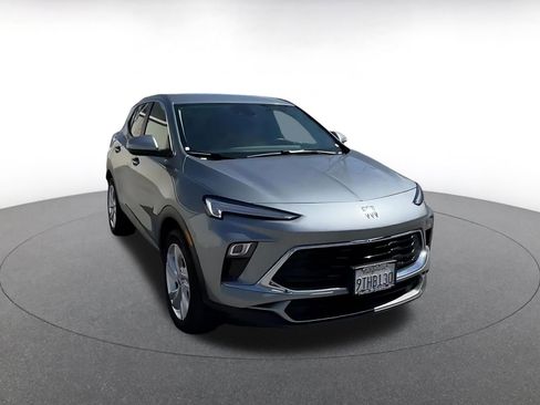 Used 2025 Buick Encore GX Preferred image 3