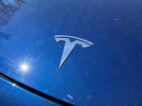 Used 2019 Tesla Model 3 image 8
