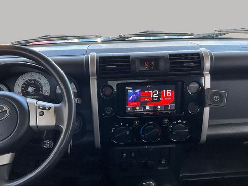 Used 2011 Toyota FJ Cruiser 4WD w/ TRD Sport Pkg image 7