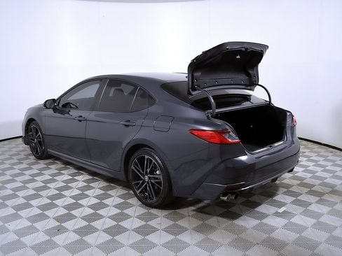 Used 2025 Toyota Camry XSE FWD image 11