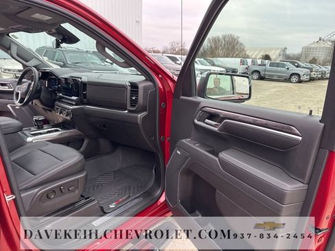 Used 2024 Chevrolet Silverado 1500 LTZ w/ LTZ Premium Package image 28