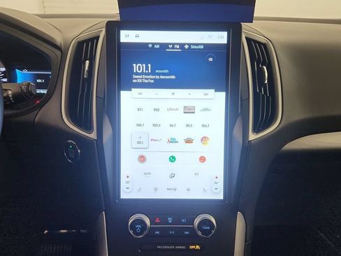 Certified 2024 Ford Edge SEL w/ Convenience Package AWD/4WD image 14