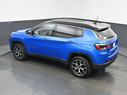 New 2026 Jeep Compass Limited image 32