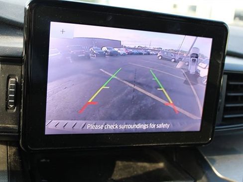 Used 2020 Ford Explorer XLT w/ Comfort Package RWD image 11