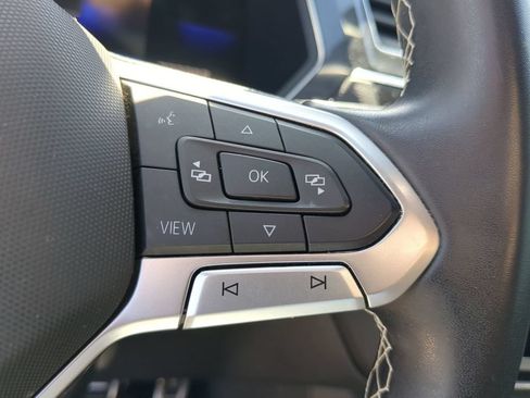 Used 2023 Volkswagen Tiguan SE R-Line FWD image 29