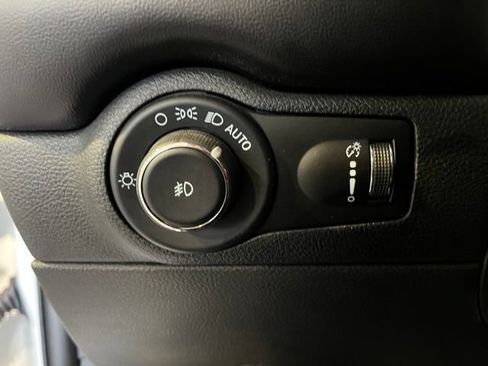 Used 2023 Dodge Durango R/T w/ Tow 'N Go Package AWD/4WD image 21