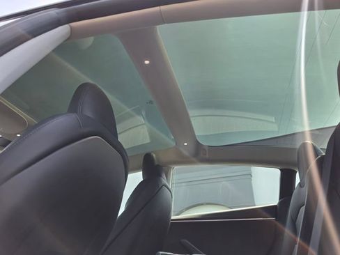 Used 2024 Tesla Model 3 Long Range AWD/4WD image 36