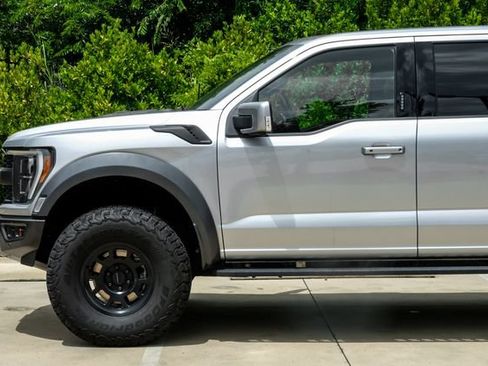 Used 2023 Ford F150 Raptor w/ Raptor Carbon Fiber Package AWD/4WD image 19