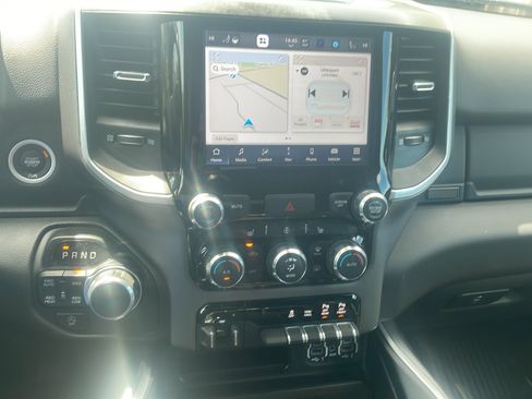 Used 2022 RAM 1500 Big Horn AWD/4WD image 18