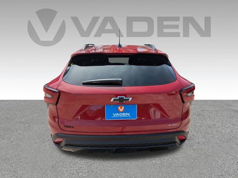 New 2026 Chevrolet Trax LT w/ Midnight Edition FWD image 27