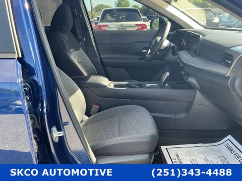 Used 2026 Nissan Kicks SV image 13