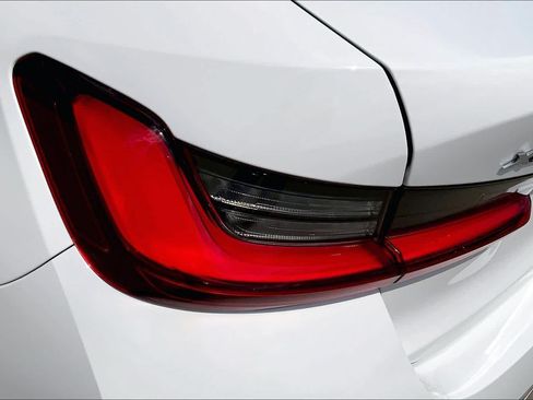 Used 2023 BMW 330i xDrive Sedan w/ Premium Package AWD/4WD image 27