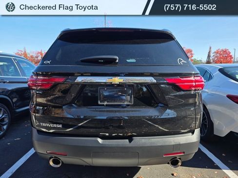 Used 2023 Chevrolet Traverse LS w/ Safety Package image 5