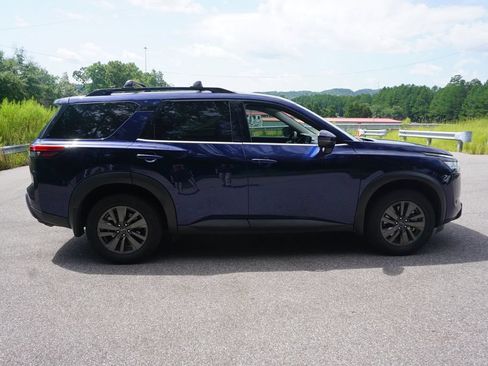 Used 2022 Nissan Pathfinder SV FWD image 21