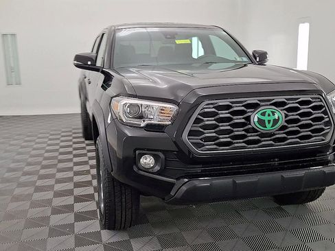 Certified 2021 Toyota Tacoma TRD Off-Road image 7