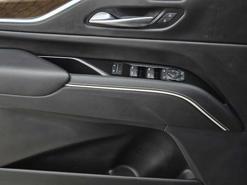 Used 2023 Cadillac Escalade Sport Platinum w/ Heavy-Duty Trailer Package image 23